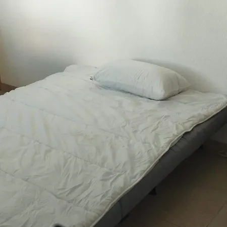 Resting In A Typical District Near Everything 코르도바